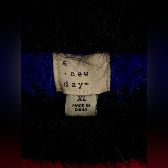 Multicolor pullover sweater - Picture 4 of 4